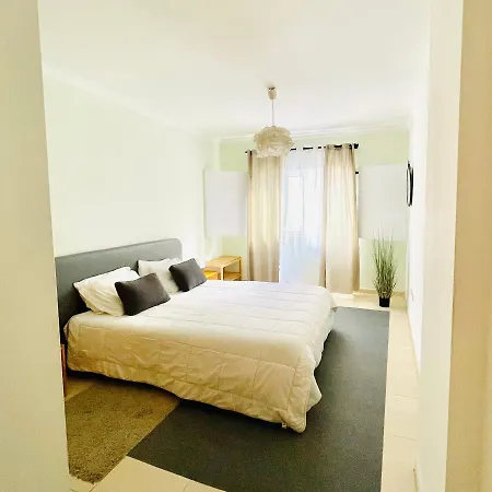 Spacious Central Apartament Lagos